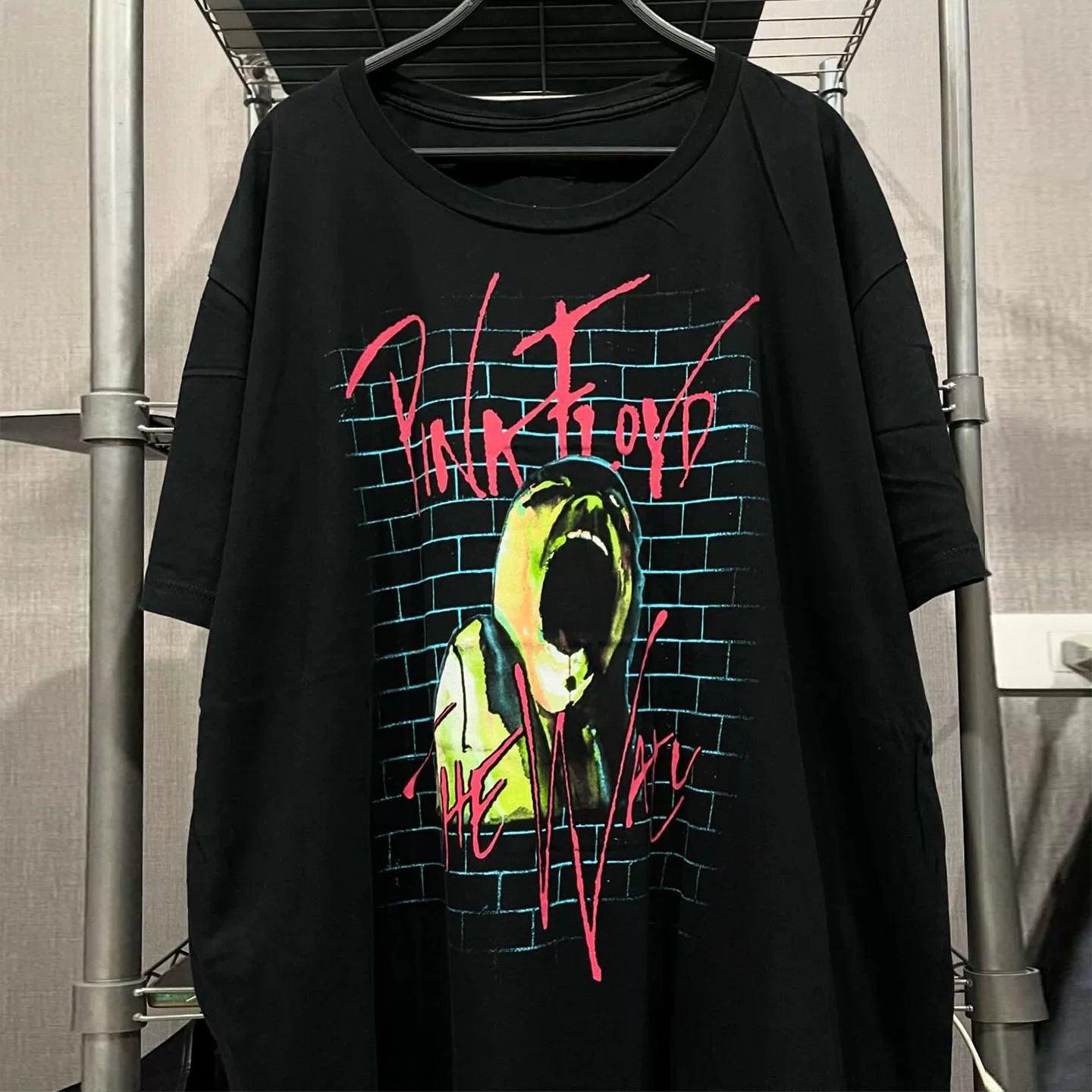 Vintage P!nk Fl0yd "The Wall" T-Shirt