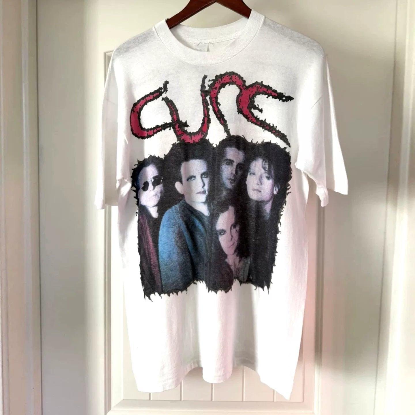 Vintage The Cur3 Wish  T-Shirt