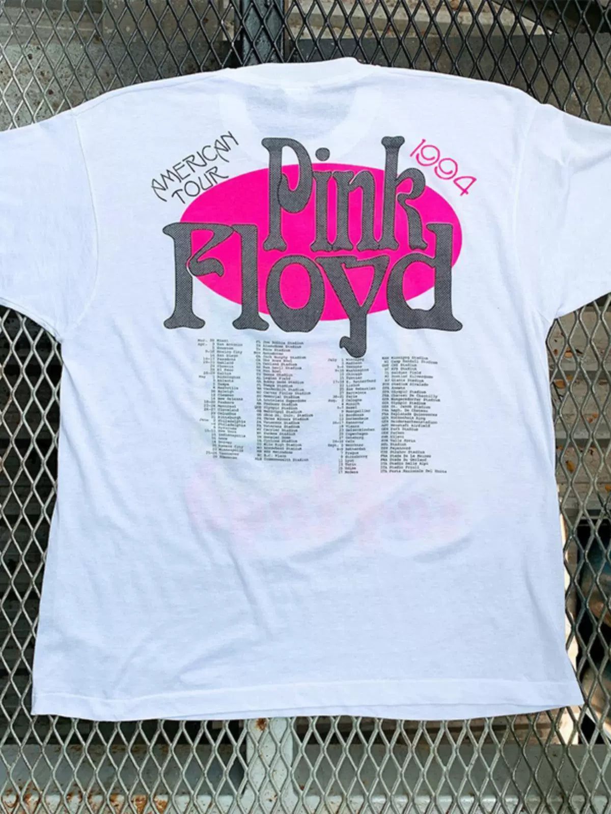 Vintage '94 P!nk Fl0yd Tour T-Shirt