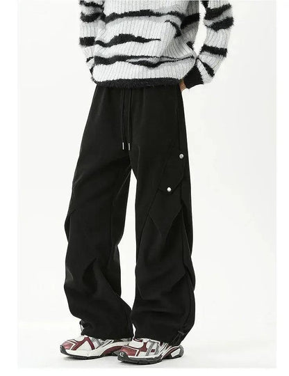 Utility Loose Pleated Cargo Pants