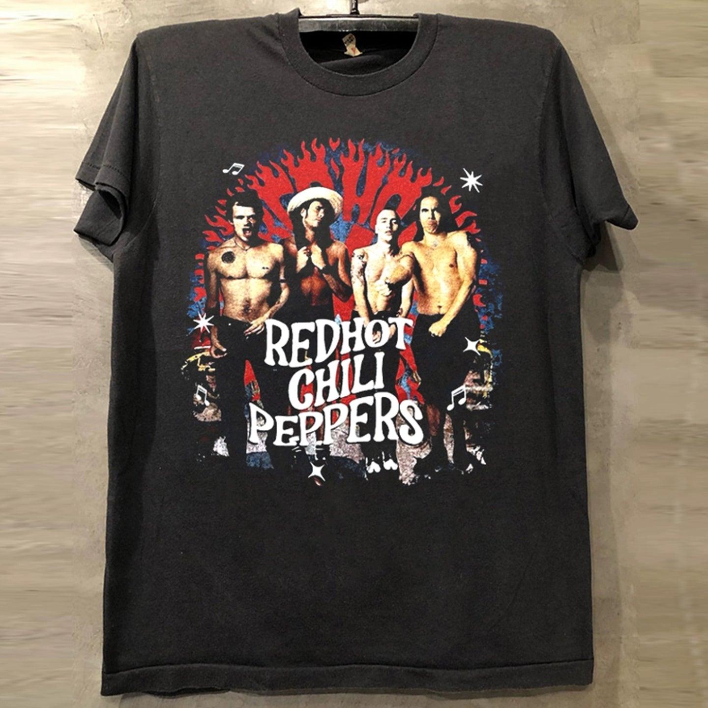 Vintage RedH0t Ch!li P3ppers T-Shirt