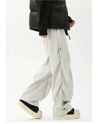 Utility Loose Pleated Cargo Pants