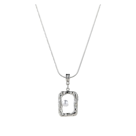 Hollow Square Pearl Necklace